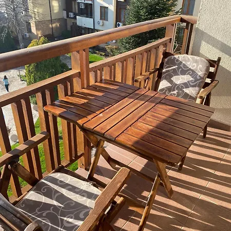 Апартаменти Garden Of Eden 2 Bedrooms Sea View Apartment, Saint